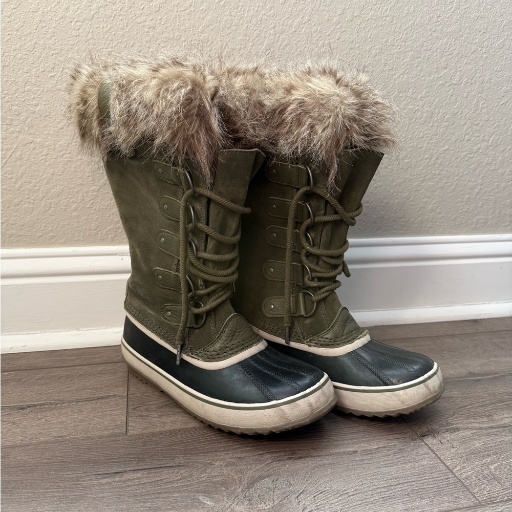 Sorel Green Winter Boots